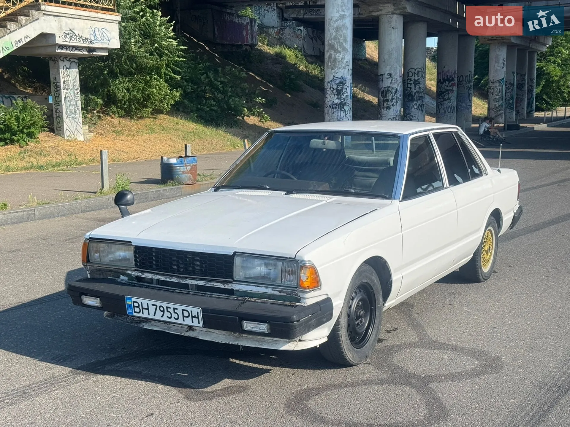 Nissan Bluebird, 1980