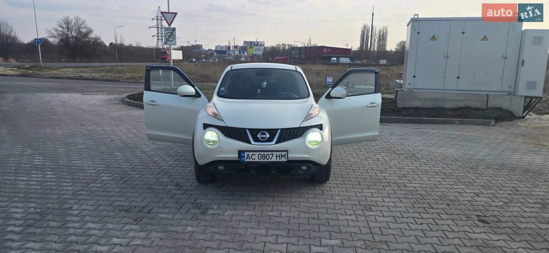 Nissan Juke, 2011