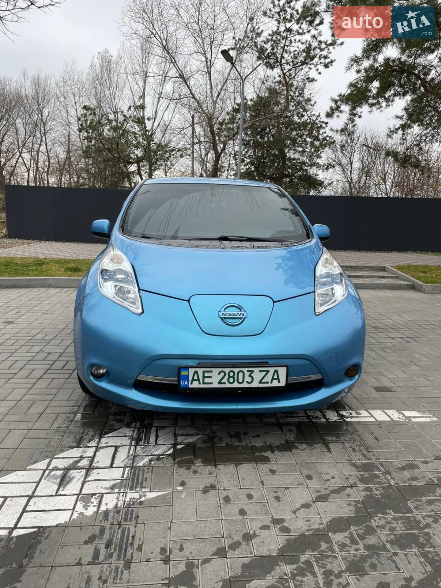 Nissan Leaf, 2011
