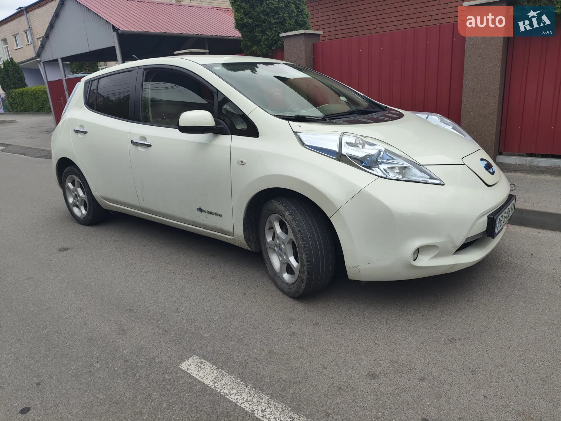 Nissan Leaf, 2012
