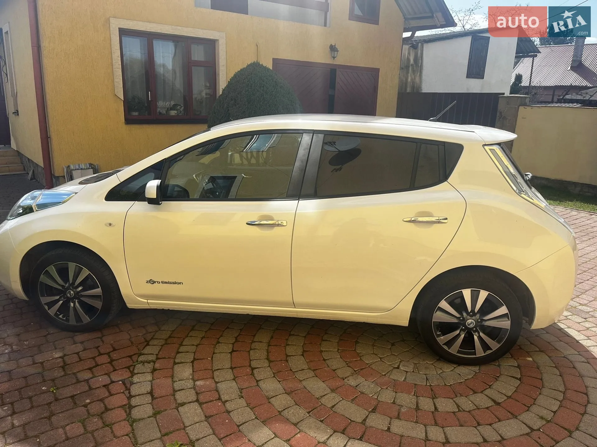 Nissan Leaf, 2014