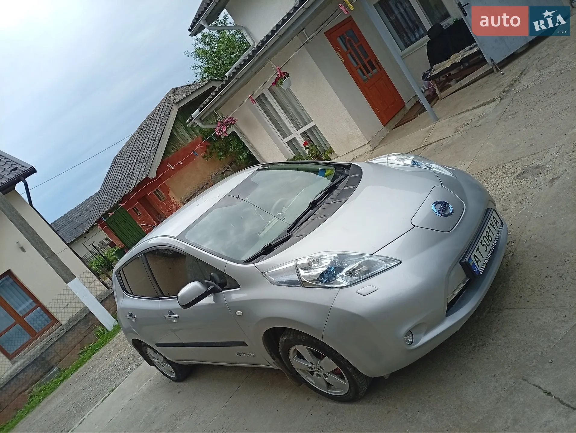 Nissan Leaf, 2012