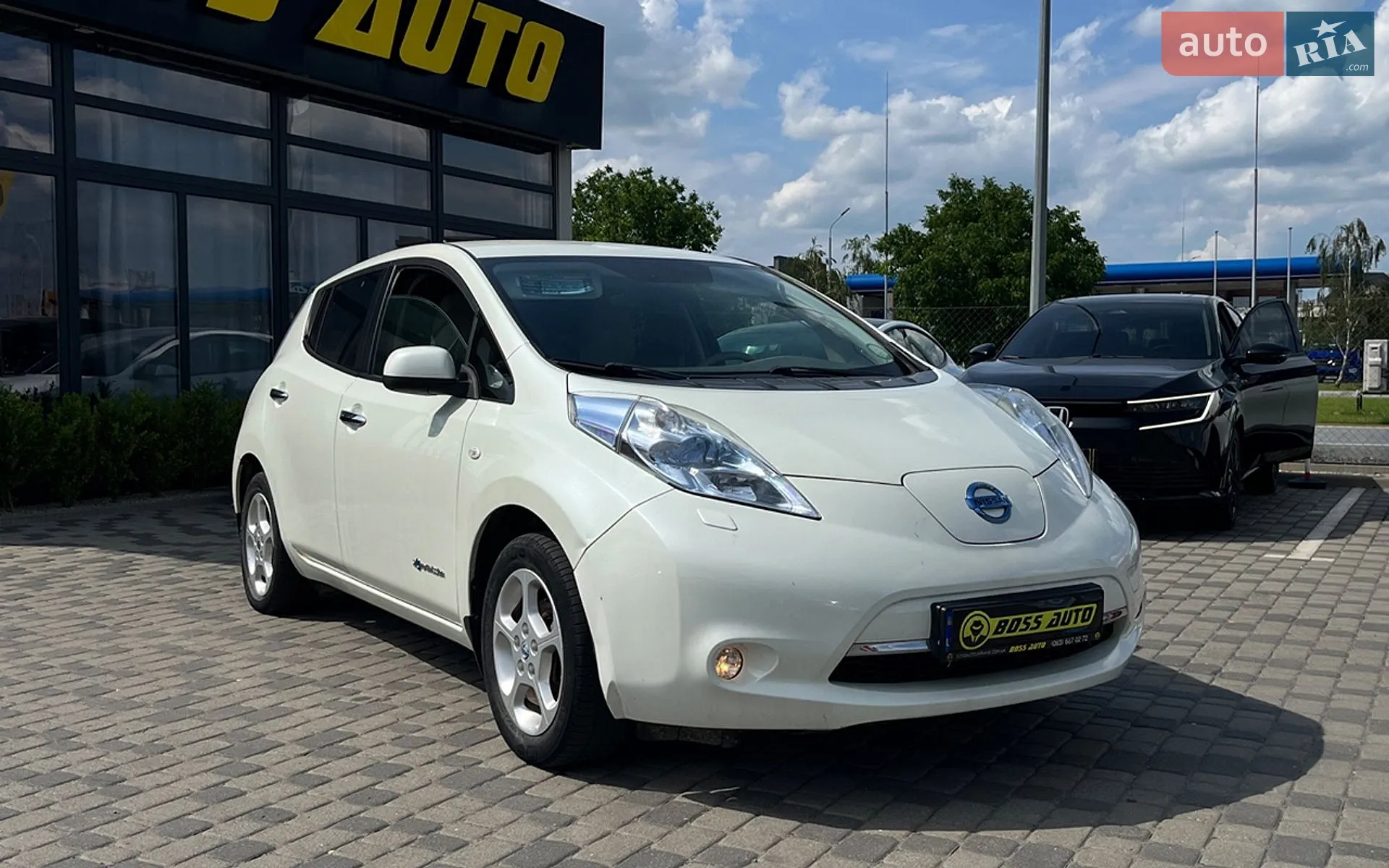 Nissan Leaf, 2012