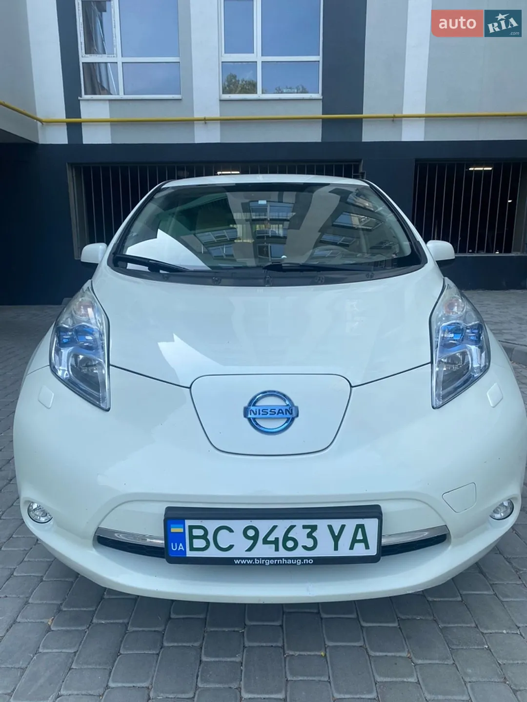 Nissan Leaf, 2011