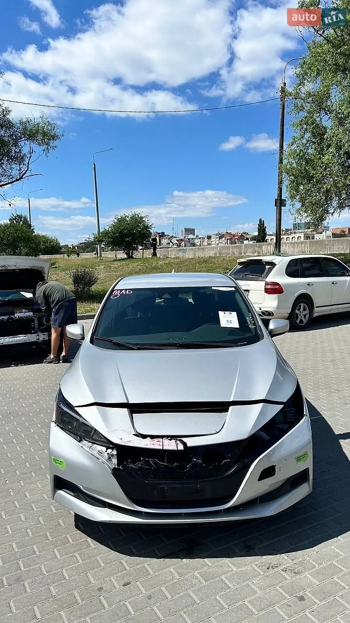 Nissan Leaf, 2022