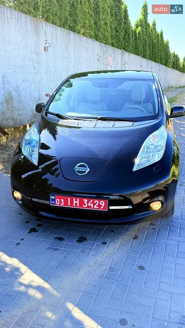 Nissan Leaf, 2012
