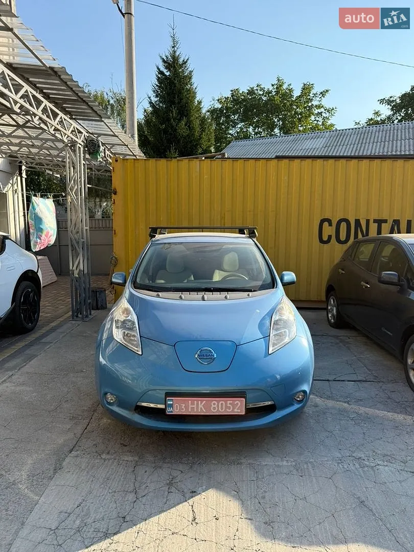 Nissan Leaf, 2012