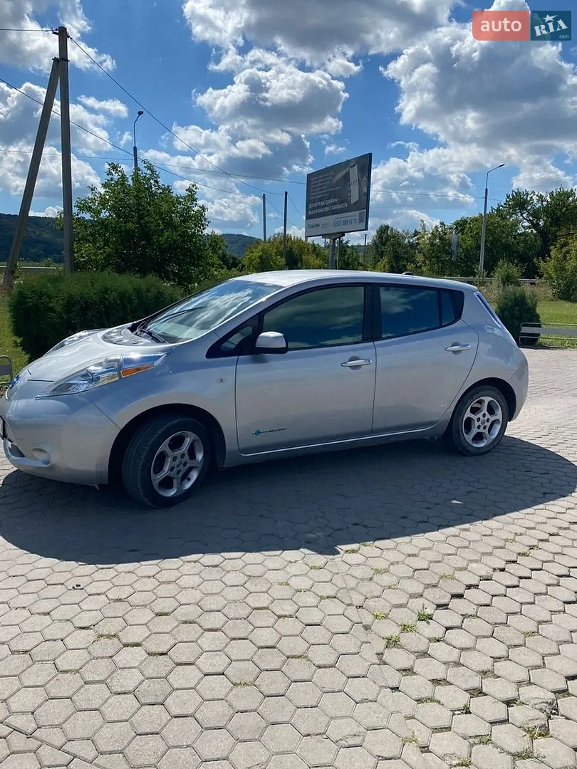 Nissan Leaf, 2012