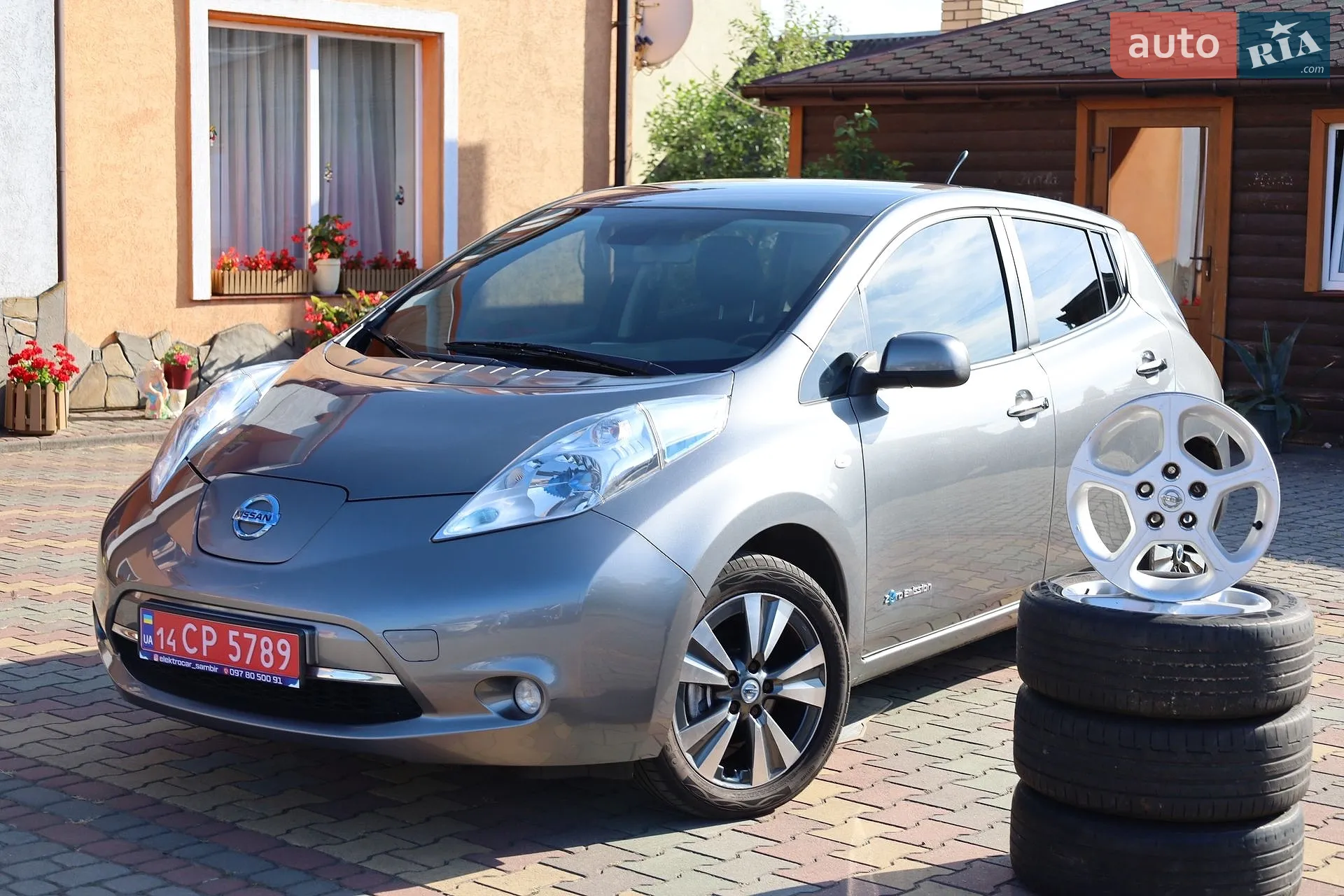Nissan Leaf, 2013