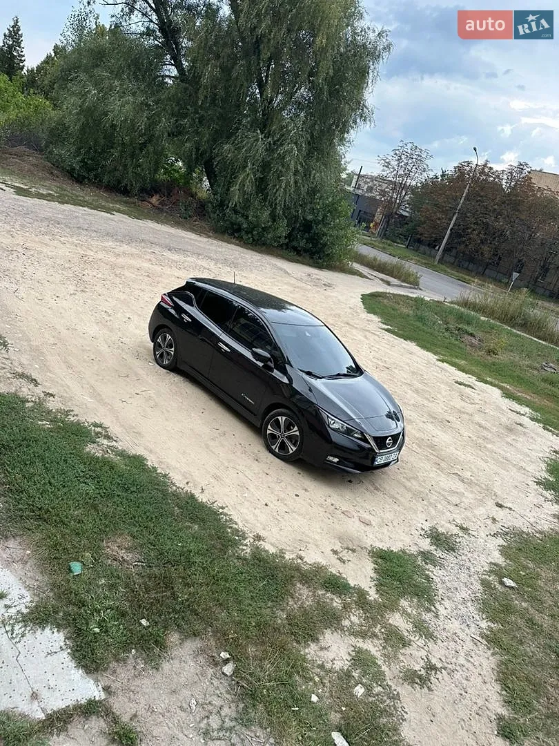 Nissan Leaf 2018 — 1