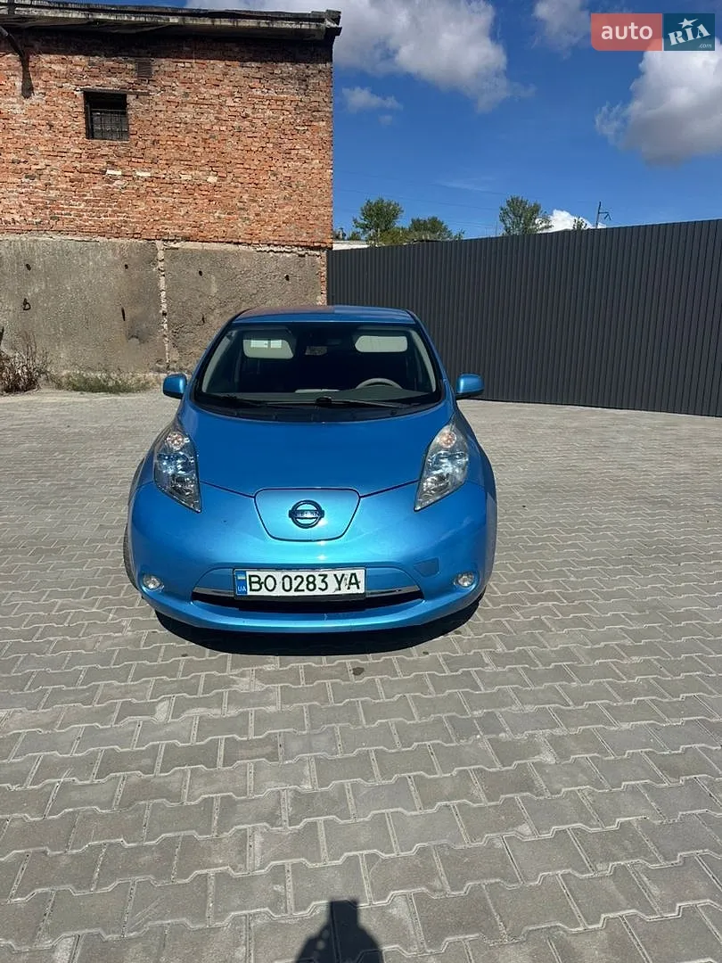 Nissan Leaf, 2012