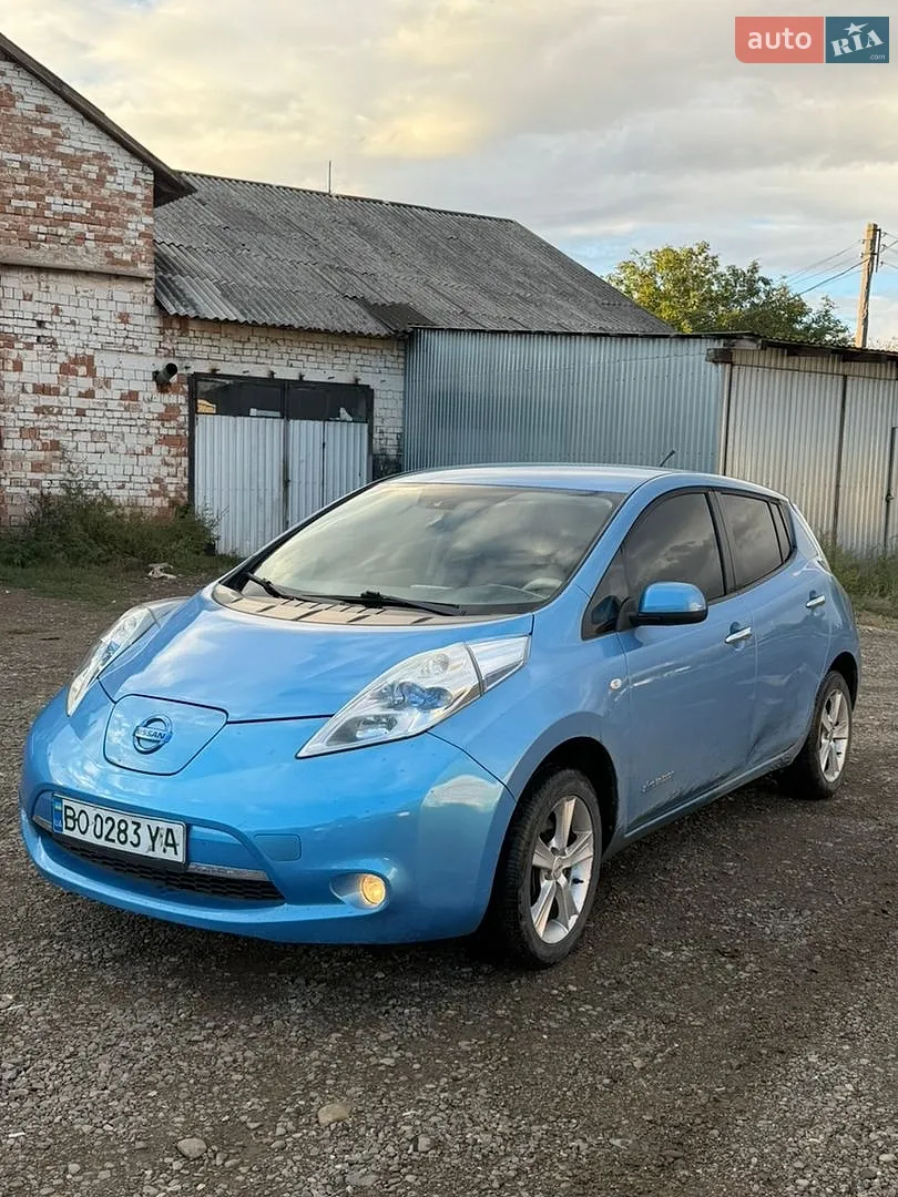 Nissan Leaf, 2012