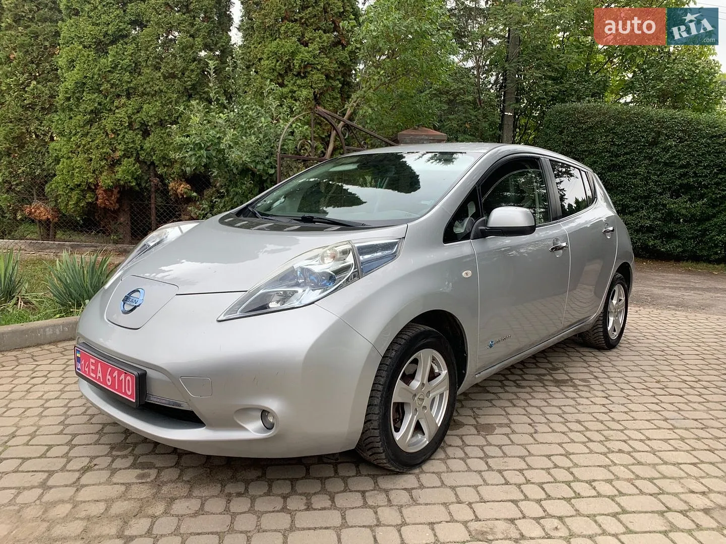 Nissan Leaf, 2012