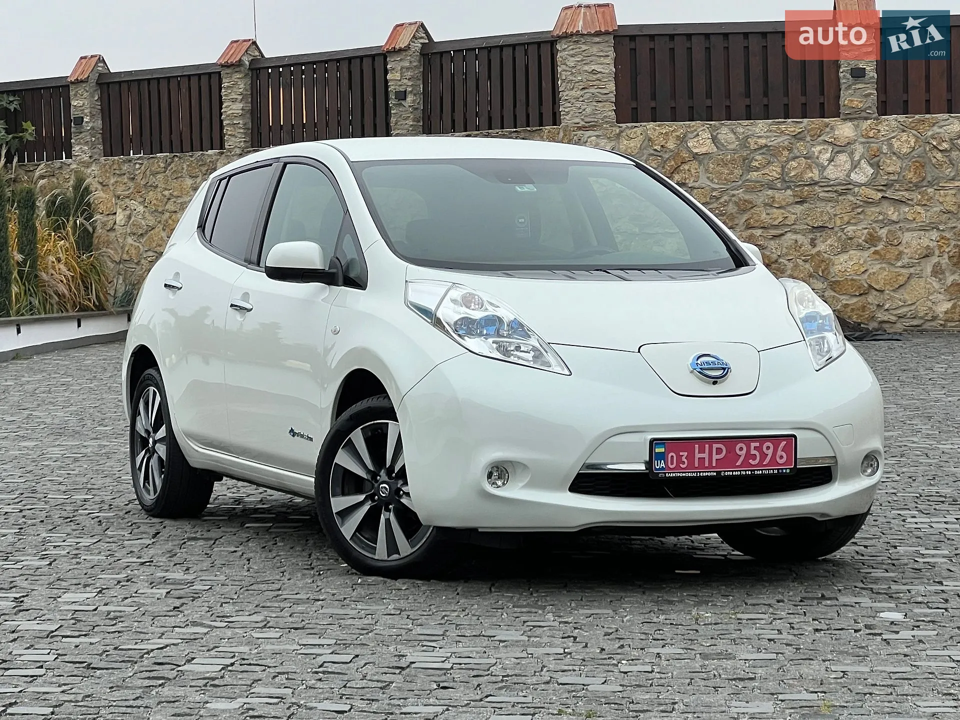 Nissan Leaf, 2015