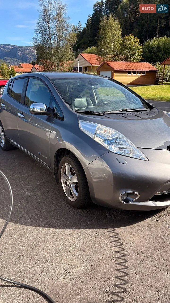 Nissan Leaf, 2013