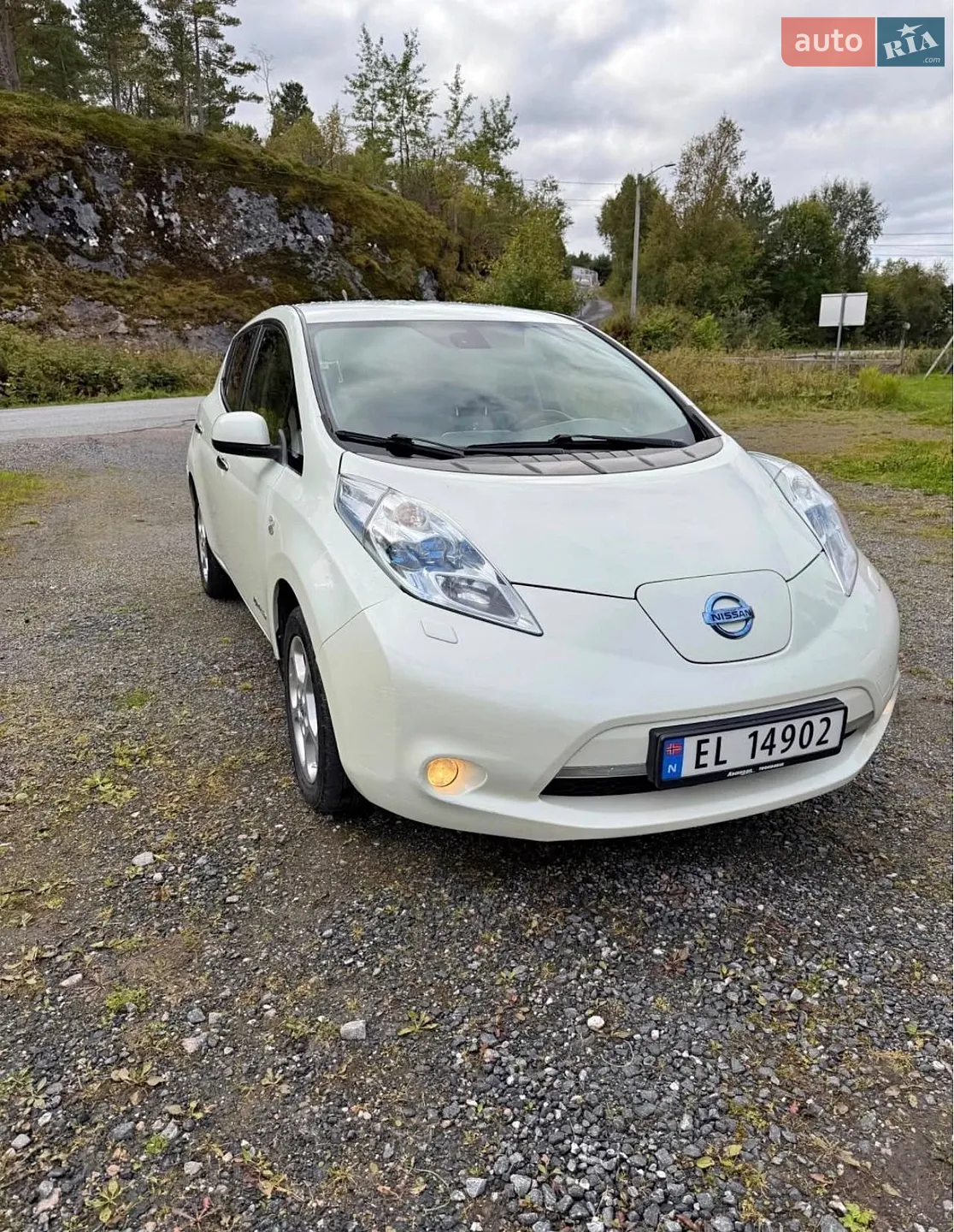Nissan Leaf, 2011