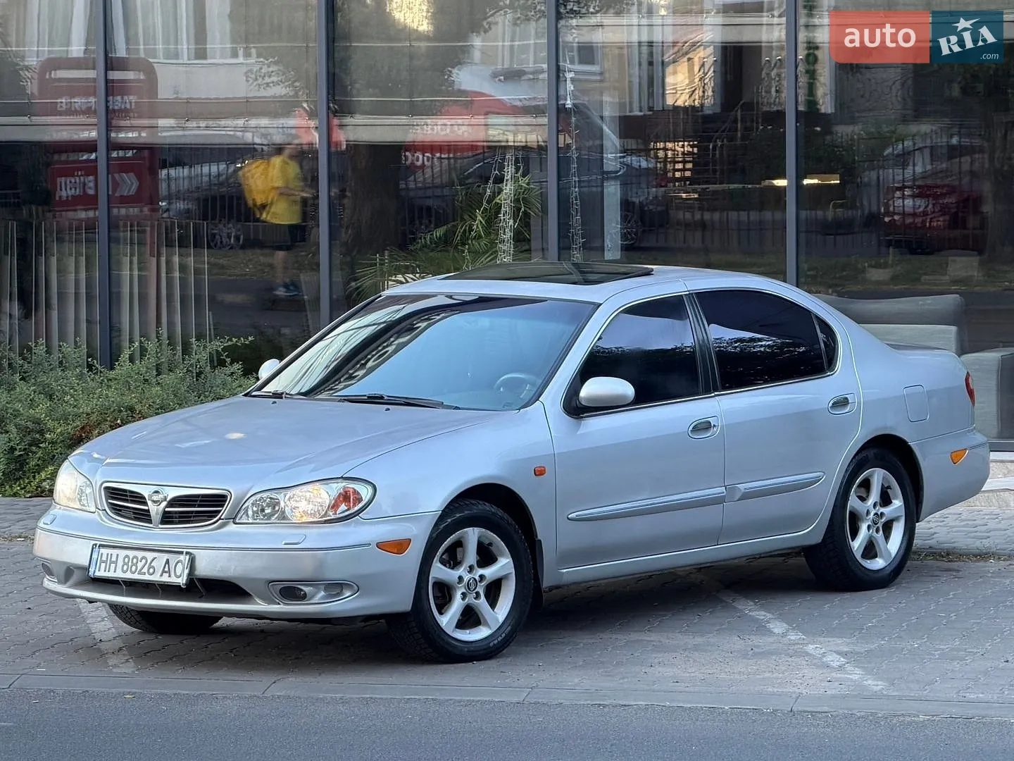 Nissan Maxima, 2001