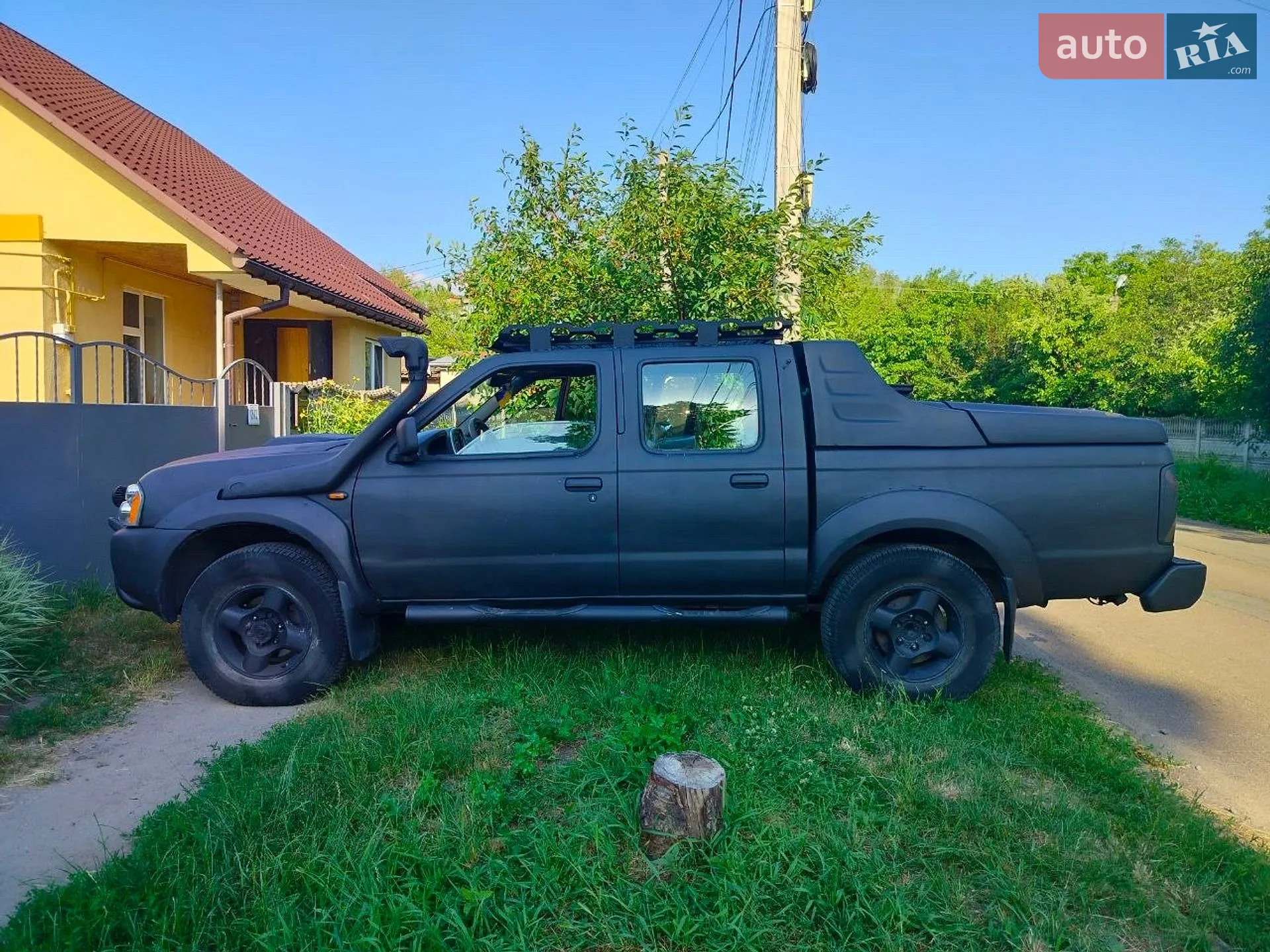 Nissan NP300, 2012