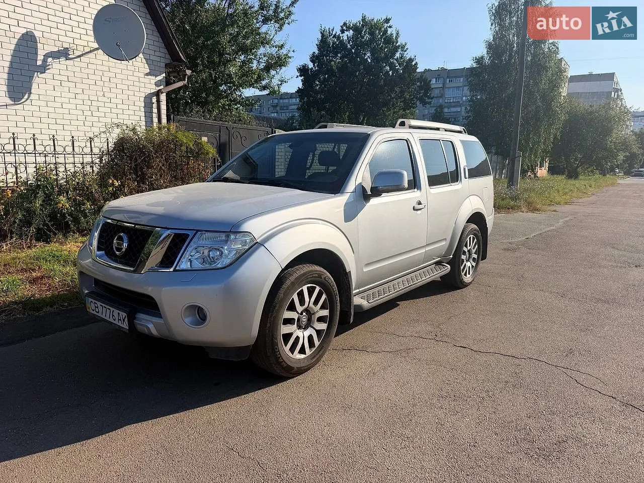 Nissan Pathfinder, 2011