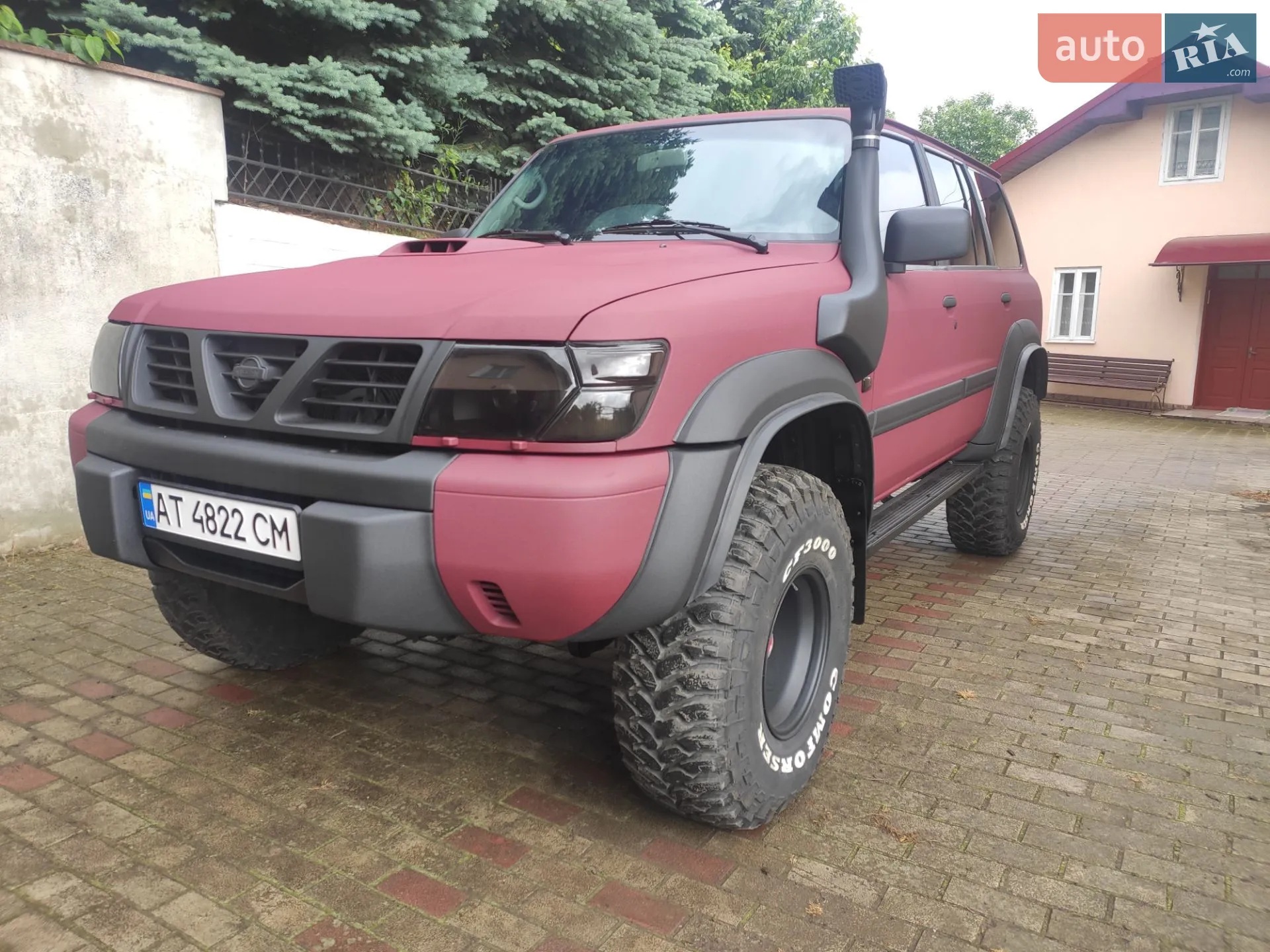 Nissan Patrol, 2000