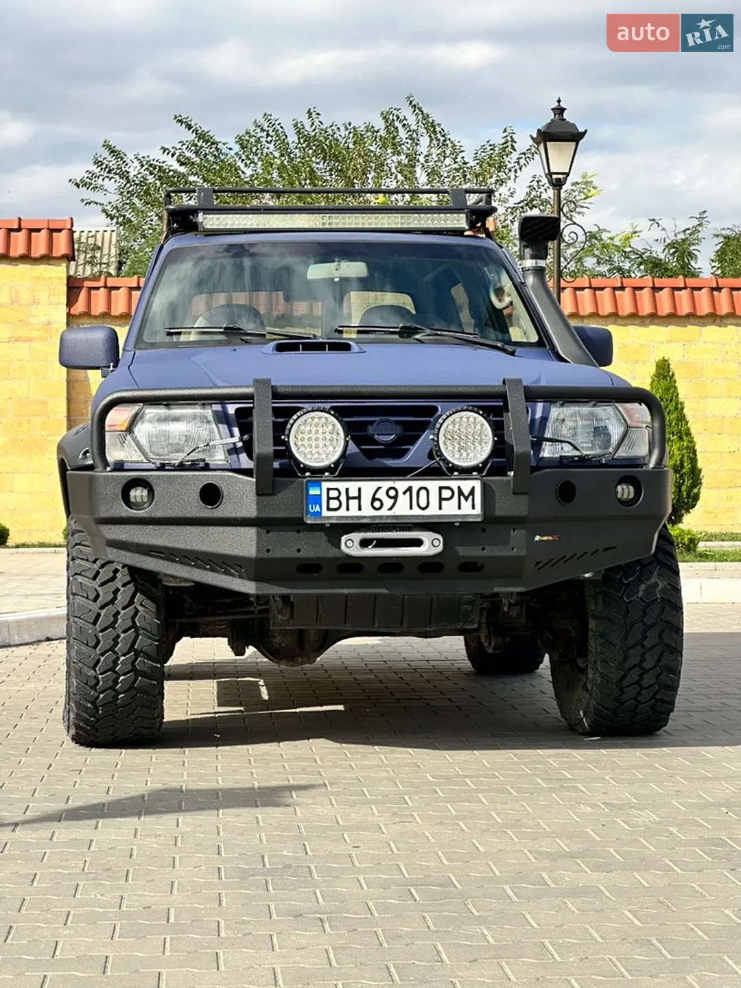 Nissan Patrol, 2000