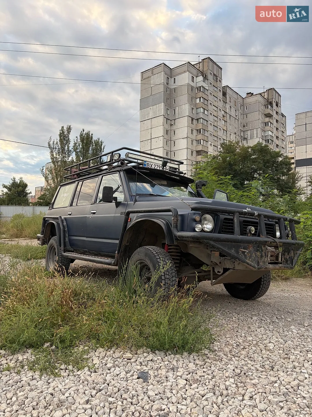 Nissan Patrol, 1993
