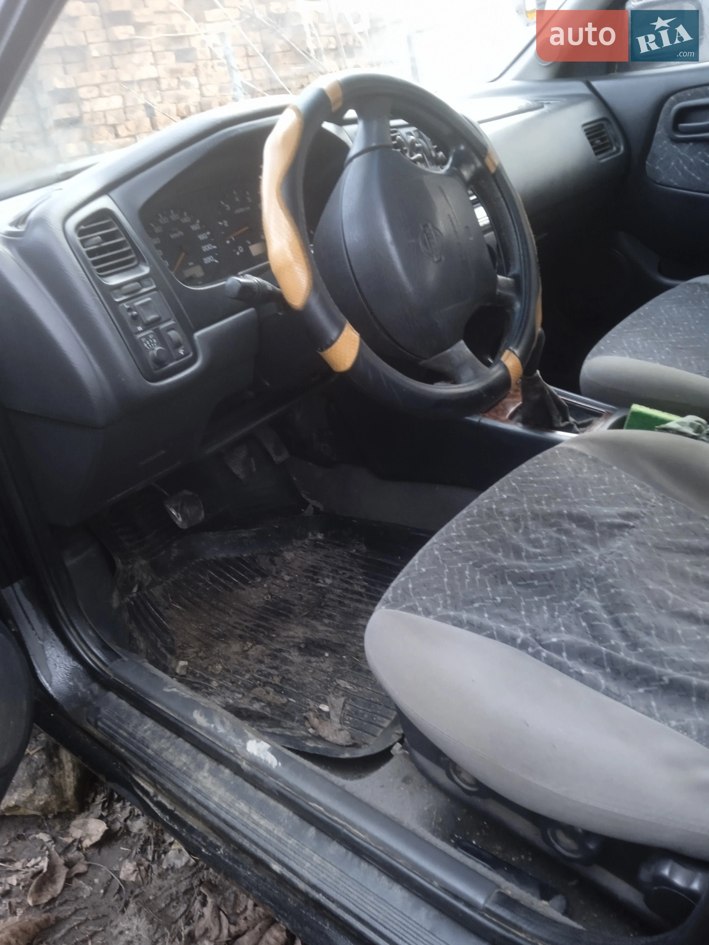 Nissan Primera, 1998