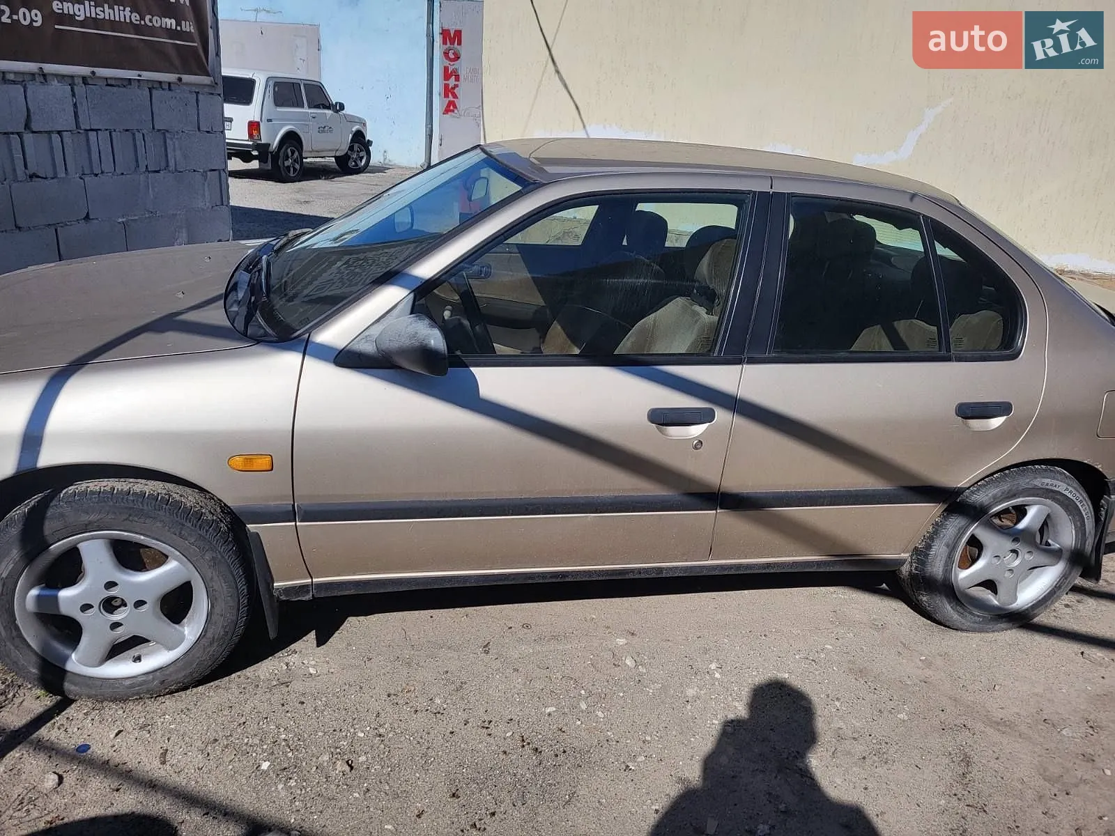 Nissan Primera, 1991