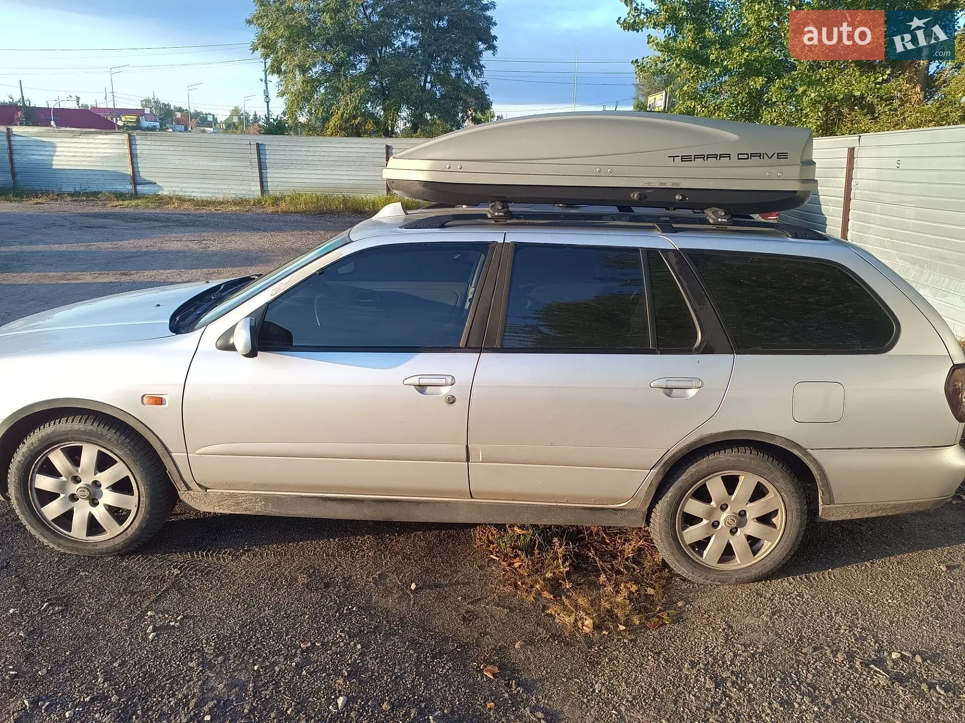 Nissan Primera, 2001