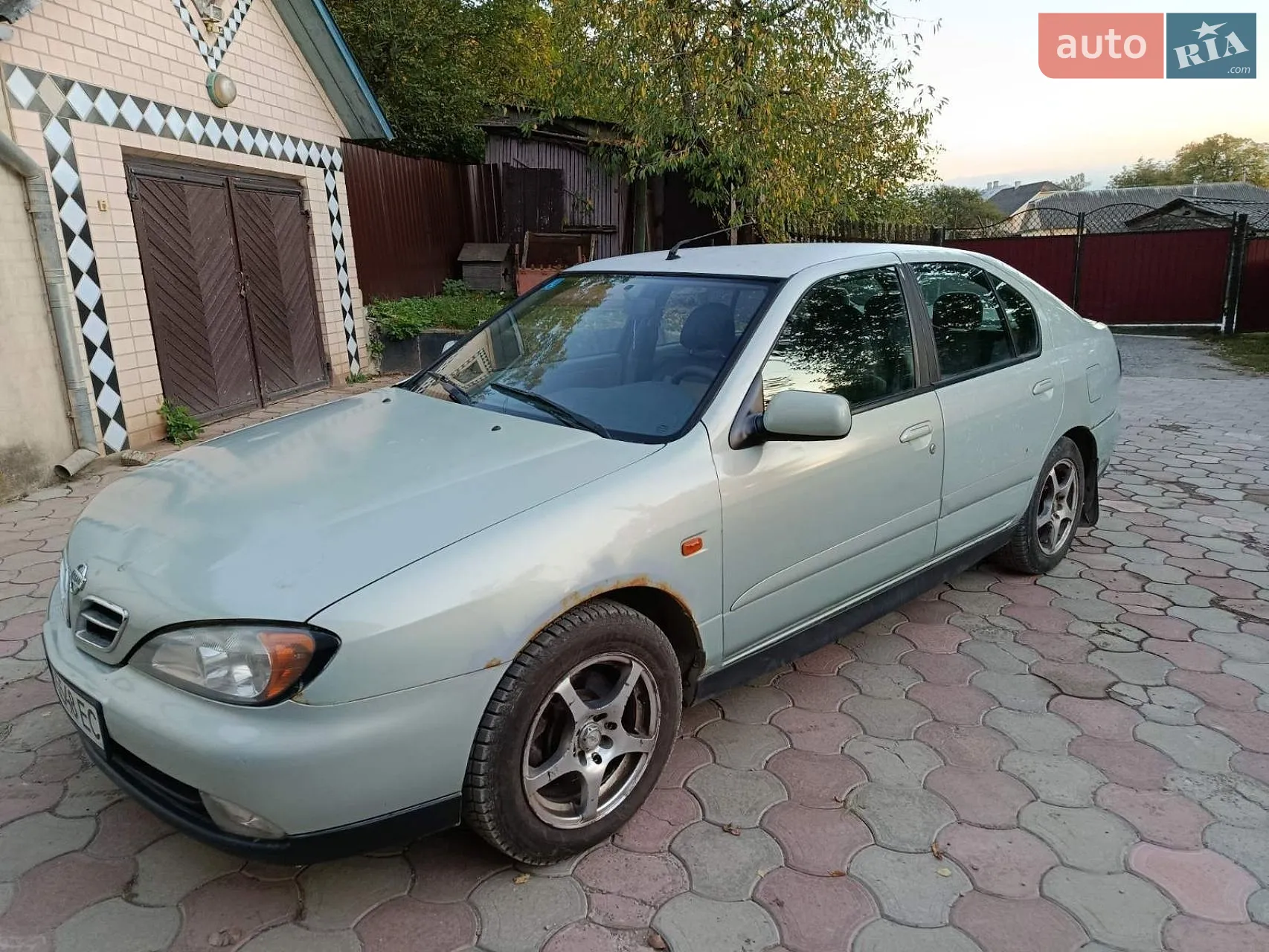 Nissan Primera, 2001
