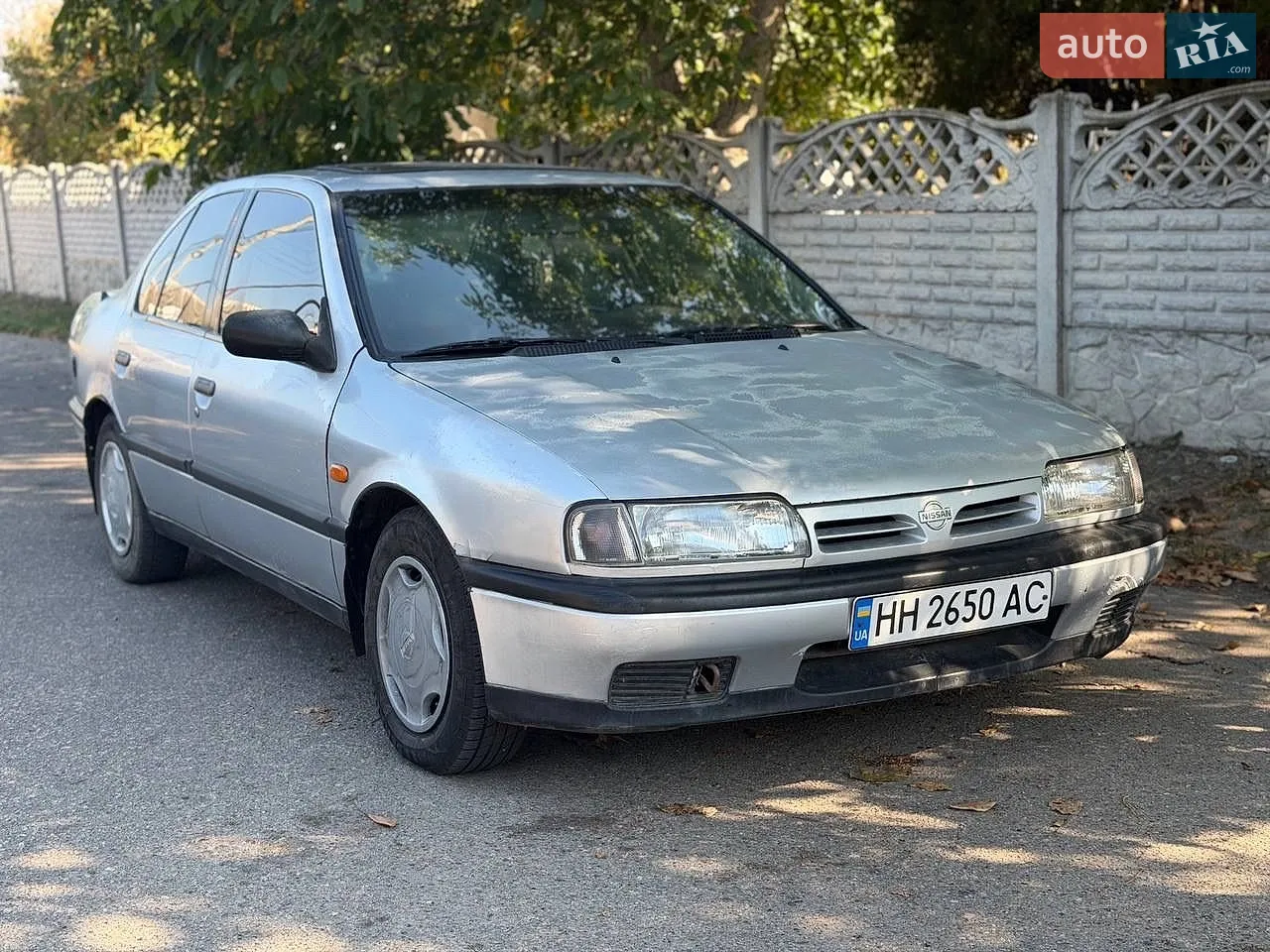 Nissan Primera, 1990