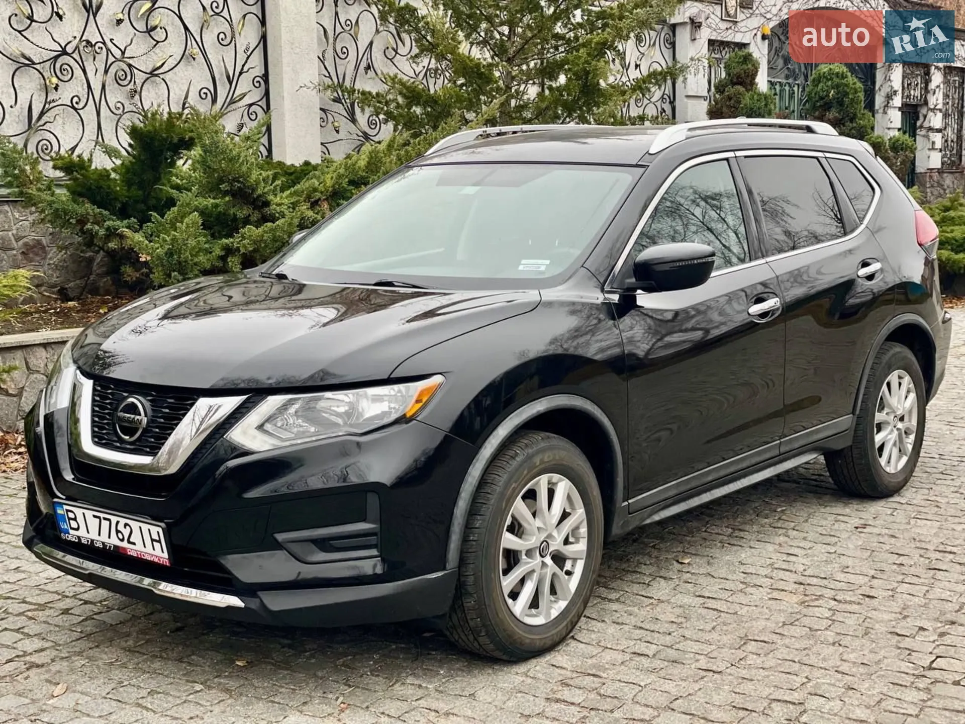 Nissan Rogue, 2017