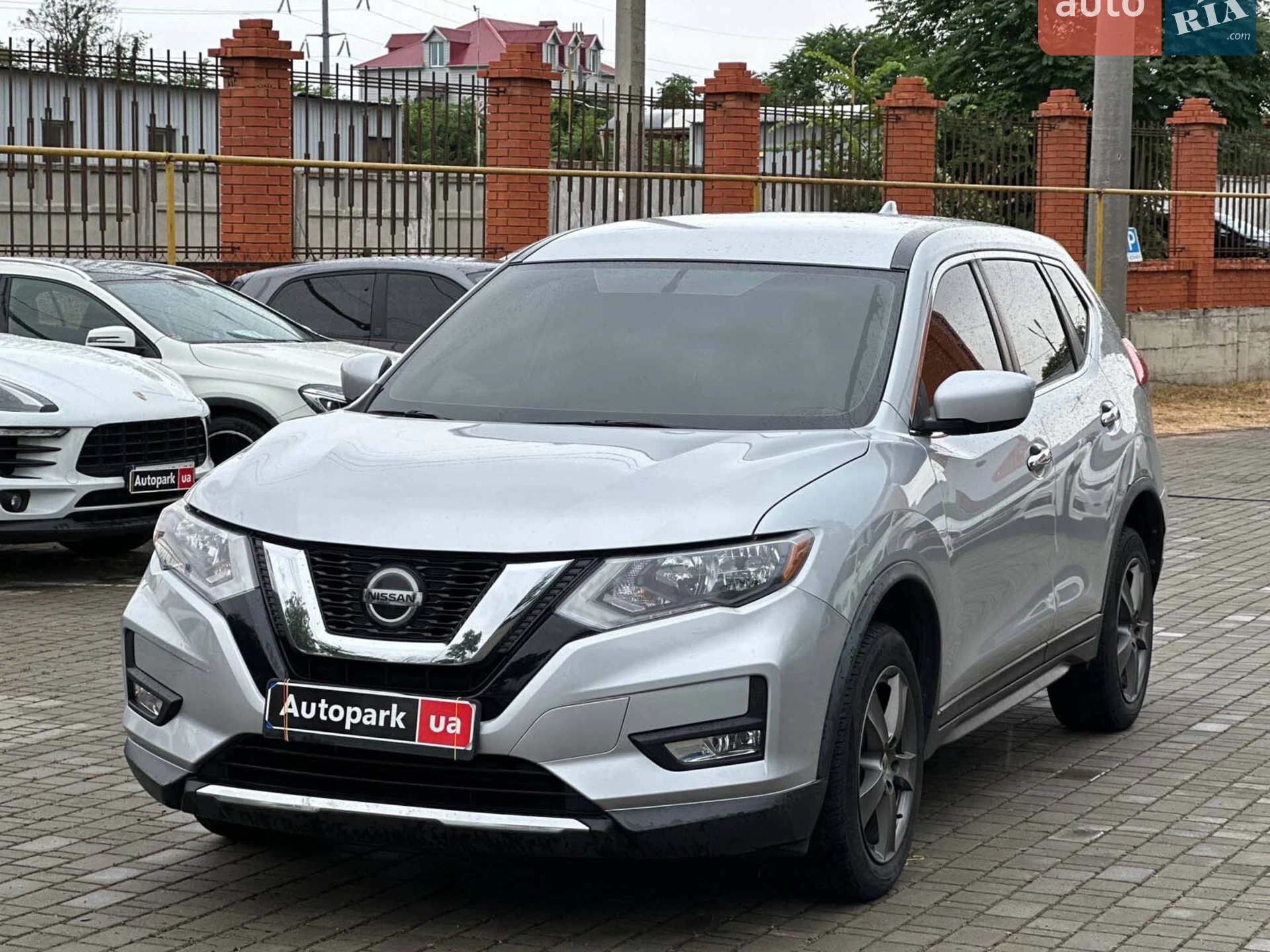 Nissan Rogue, 2017