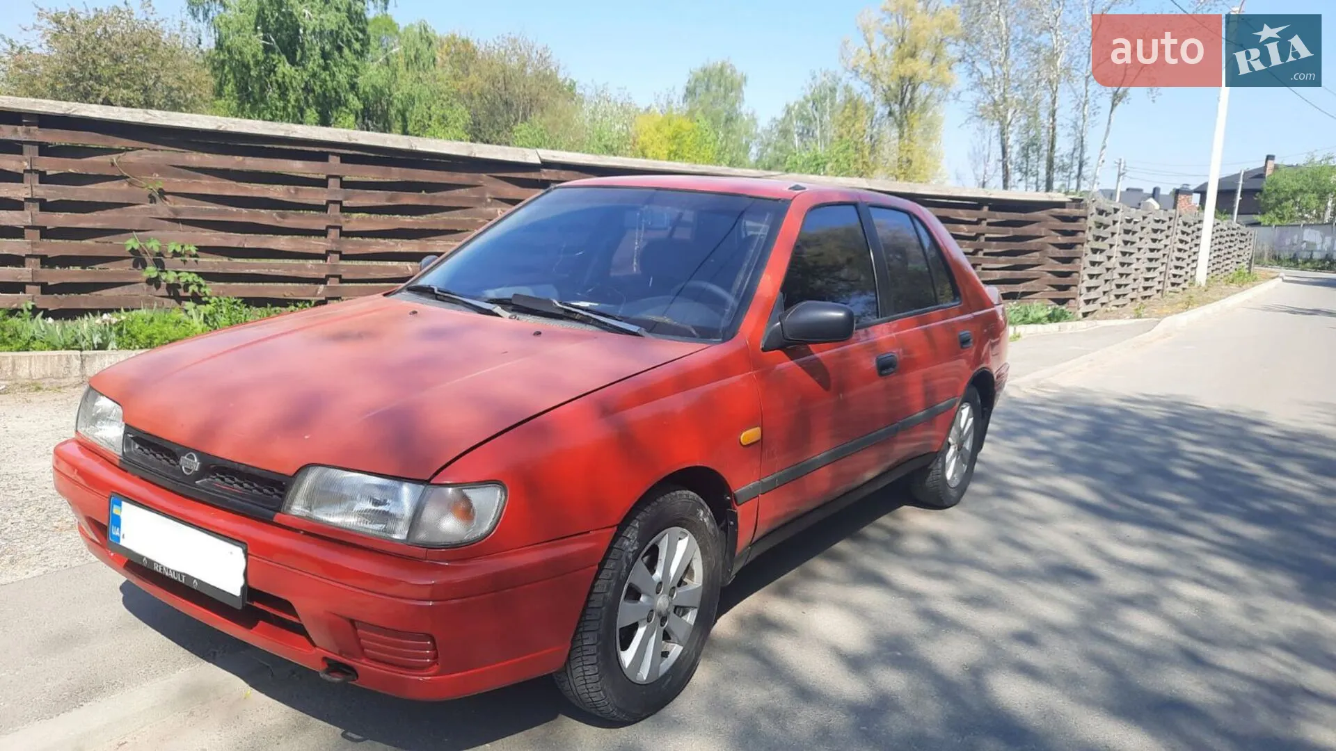 Nissan Sunny, 1992