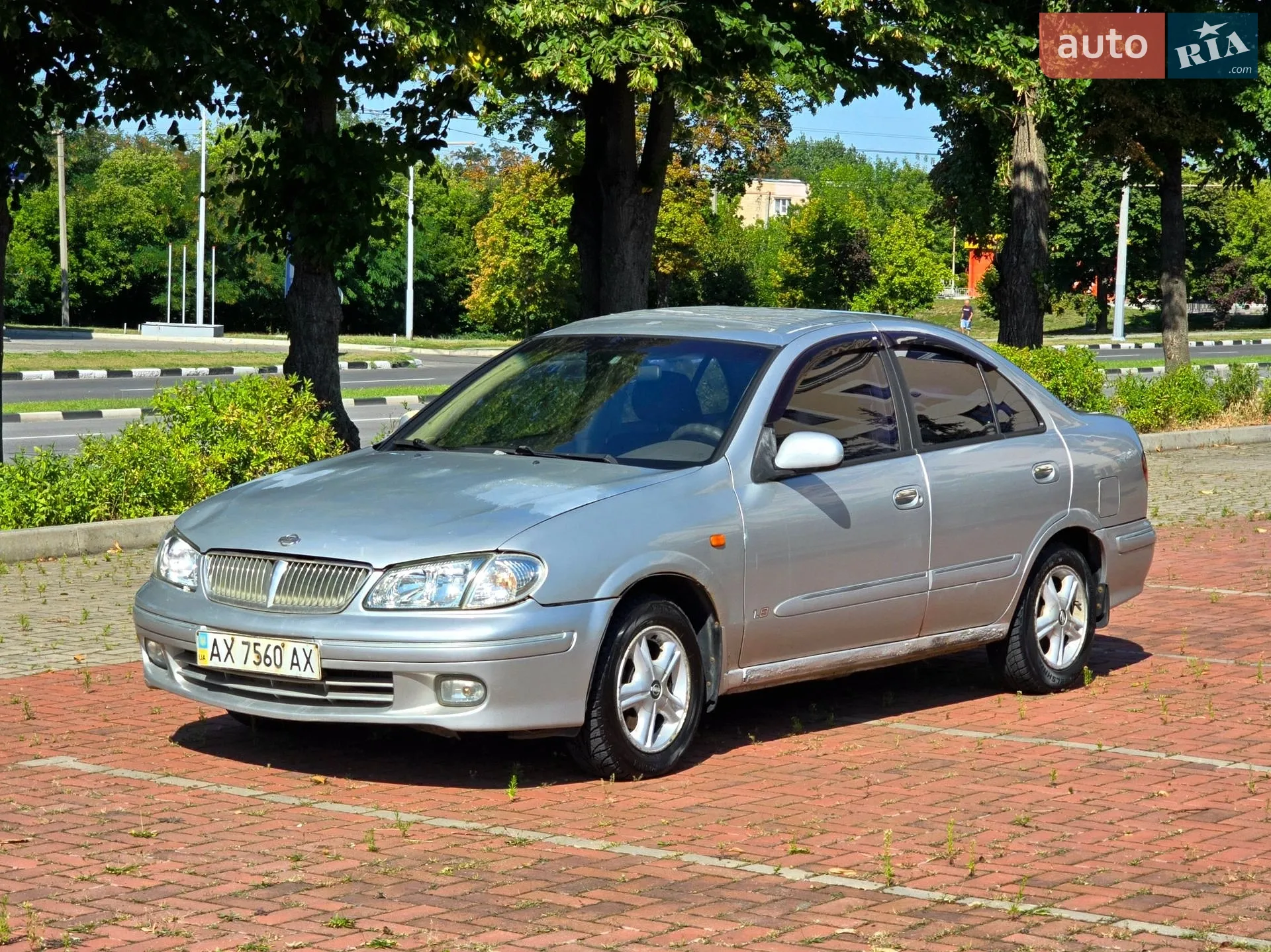 Nissan Sunny, 2002
