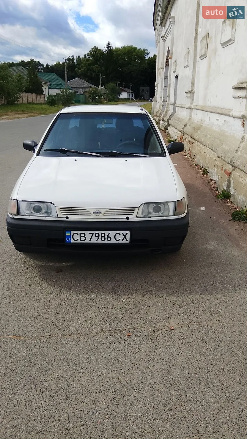 Nissan Sunny, 1993