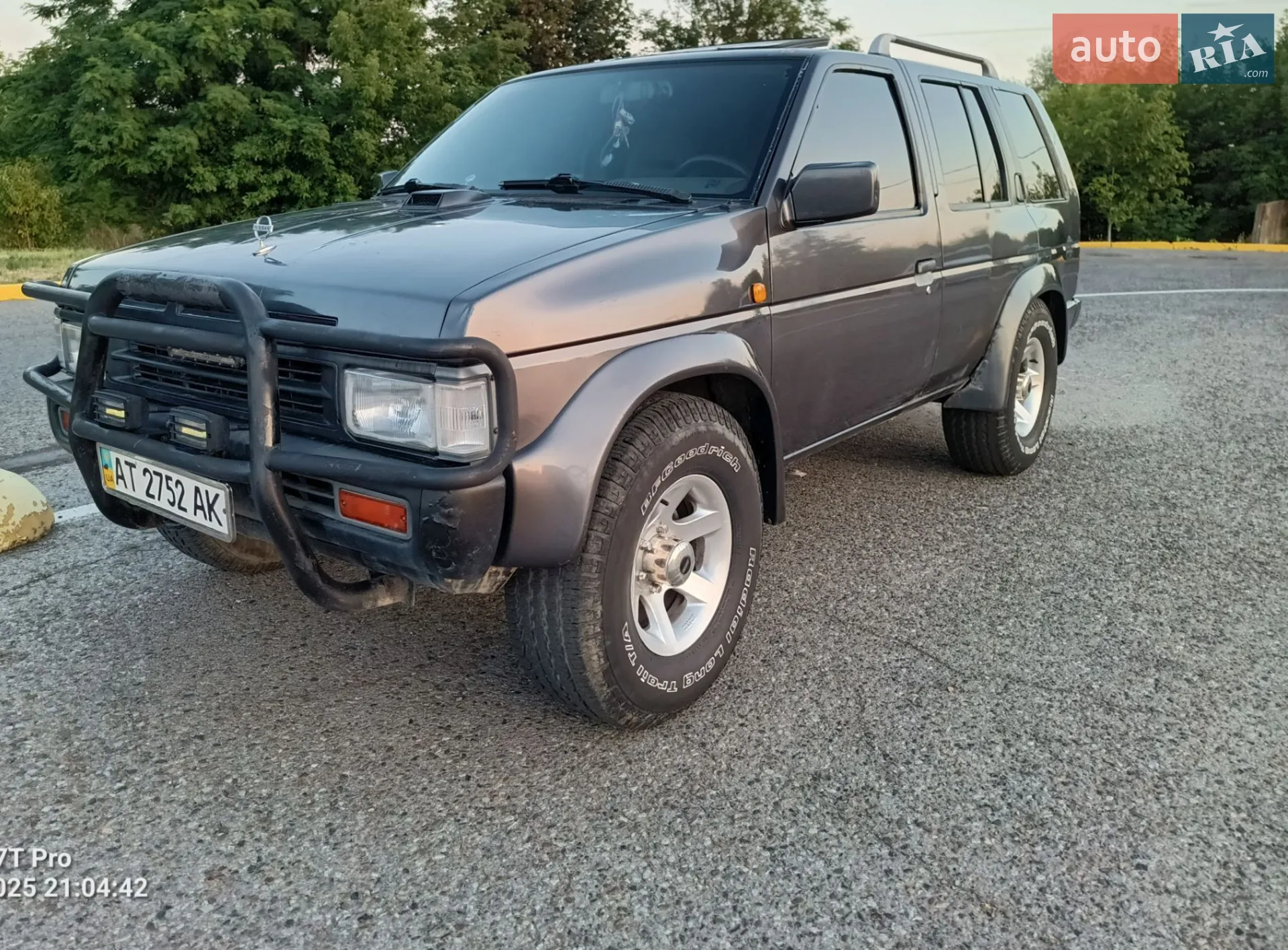 Nissan Terrano, 1988