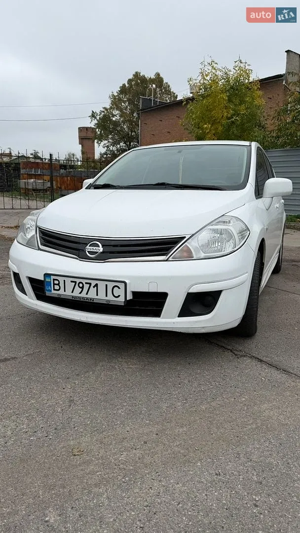 Nissan TIIDA, 2012