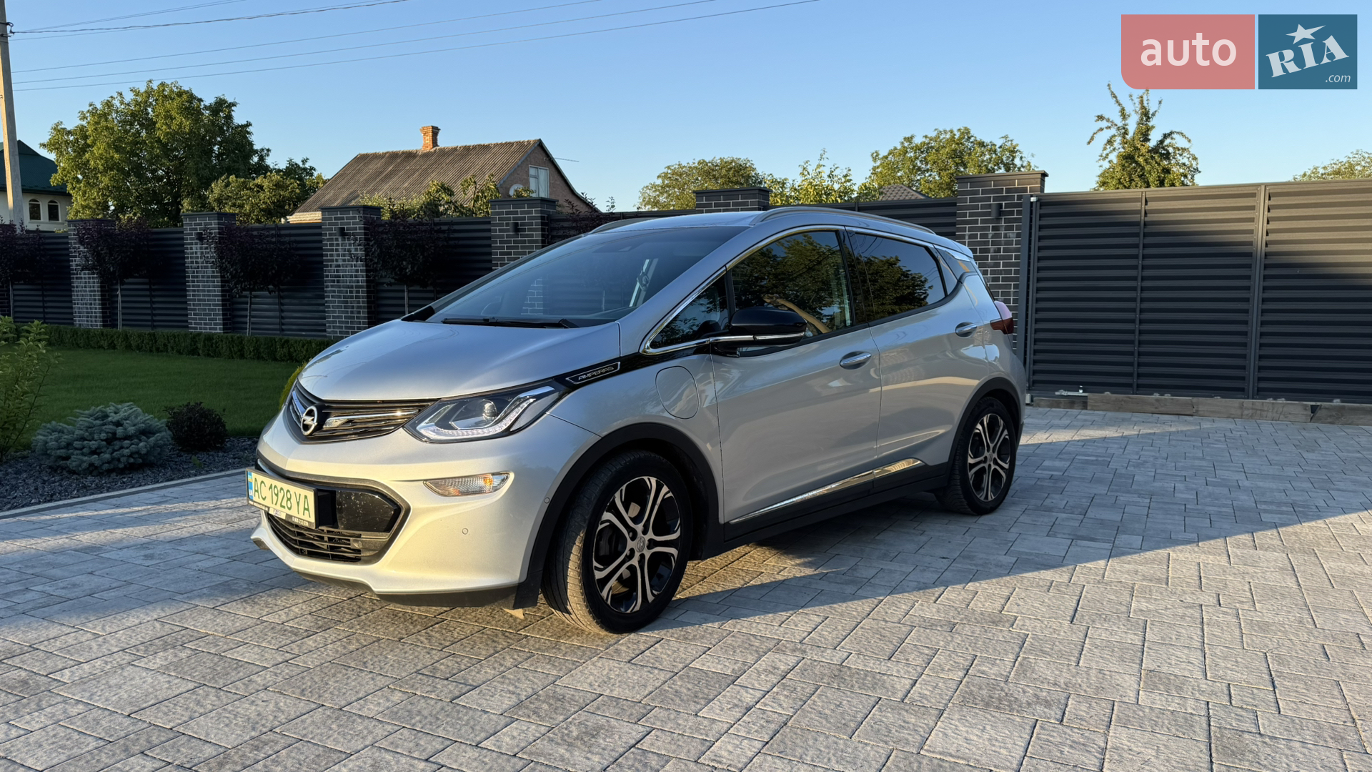 Opel Ampera-e, 2018