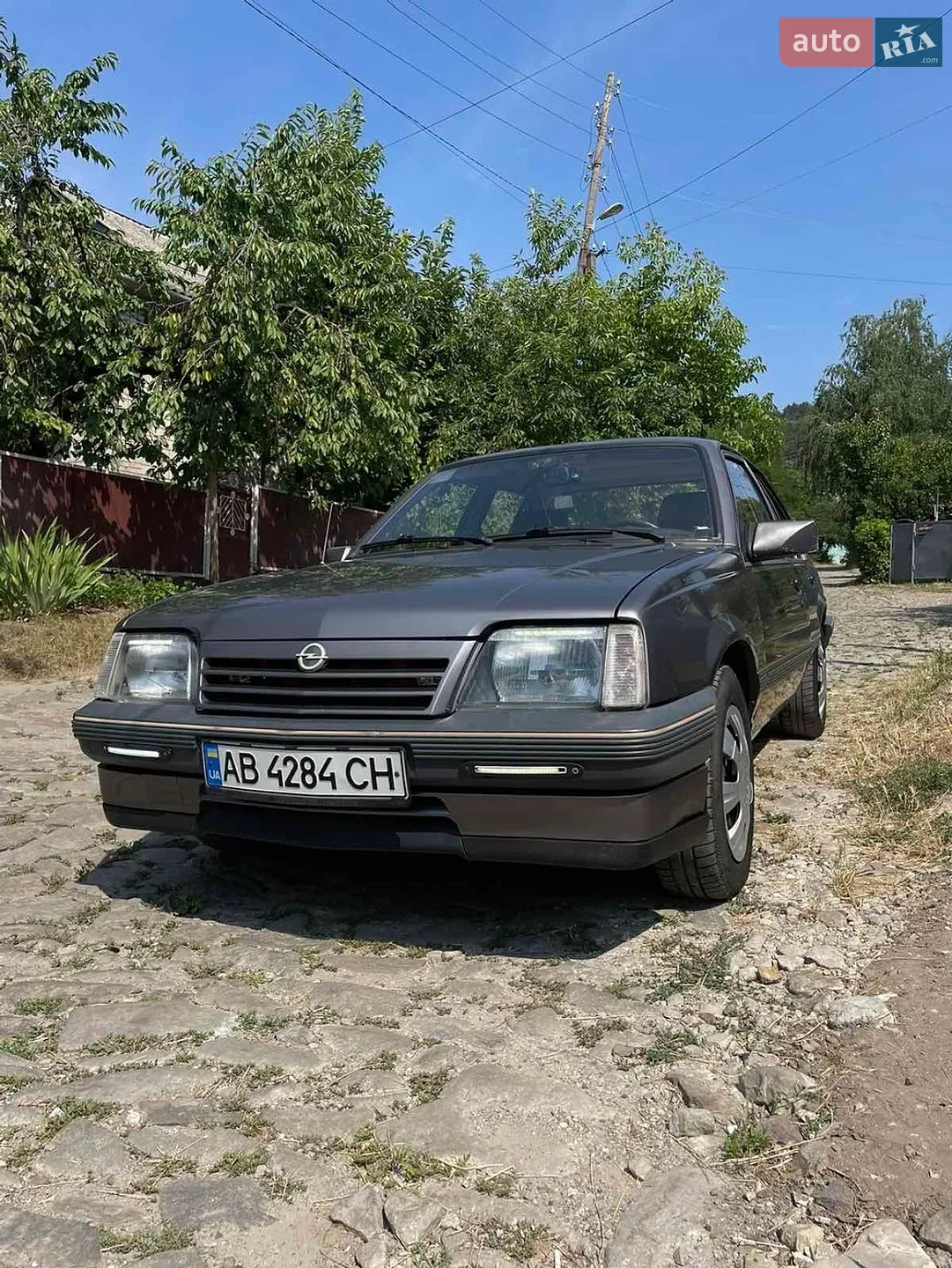 Opel Ascona, 1988