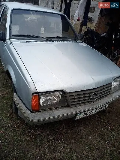 Opel Ascona, 1986