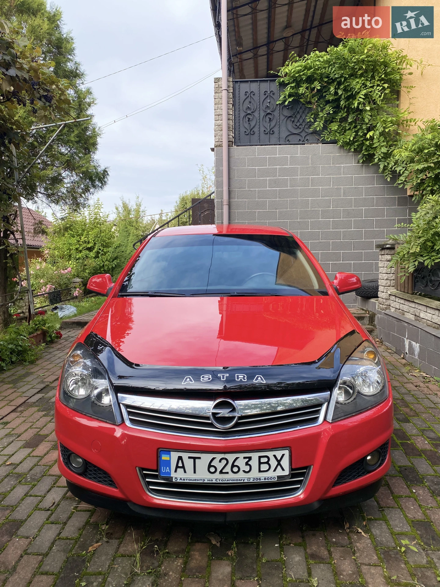 Opel Astra GTC, 2013