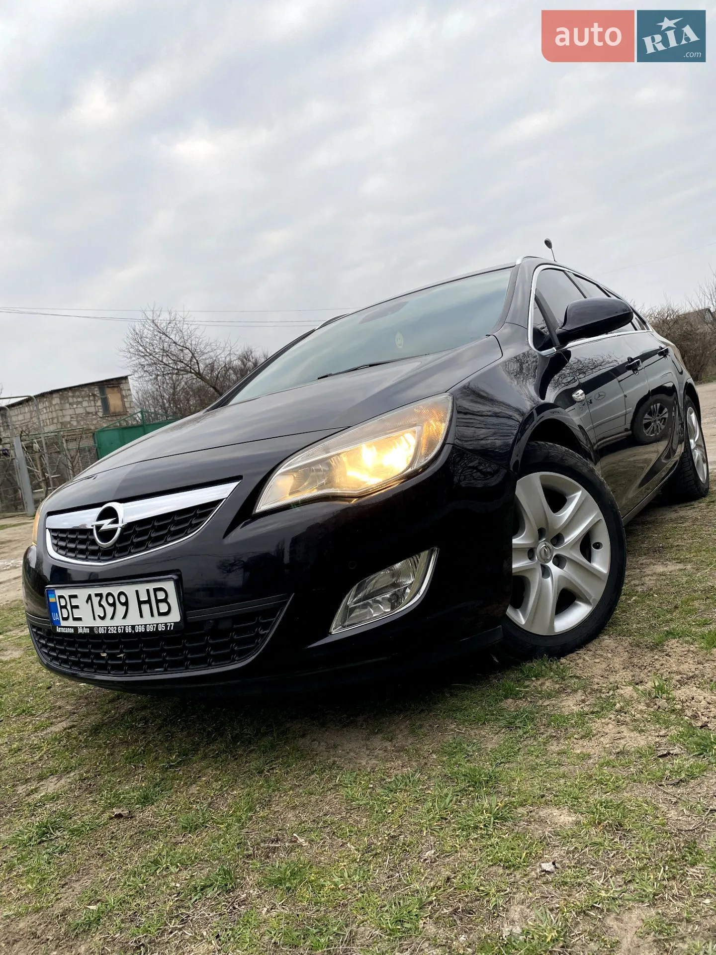 Opel Astra, 2011