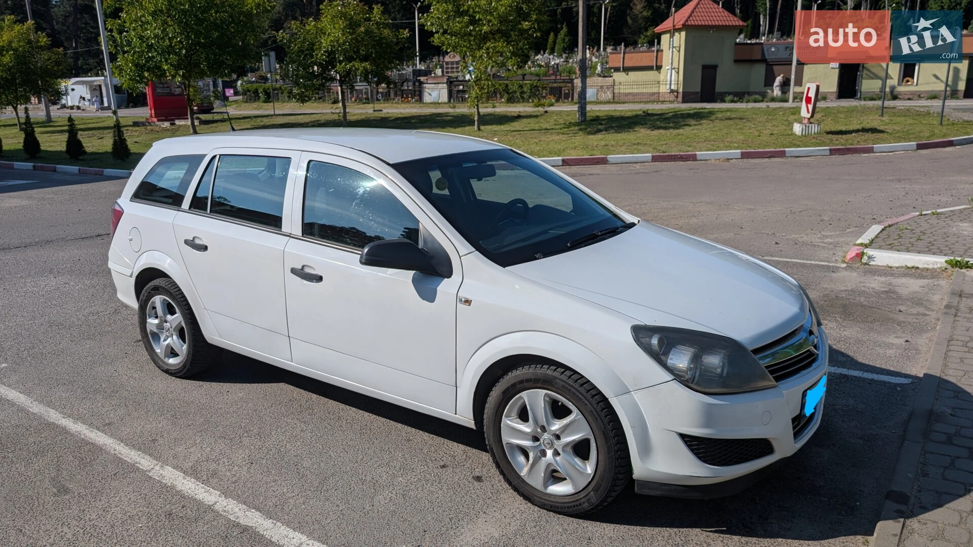 Opel Astra, 2011