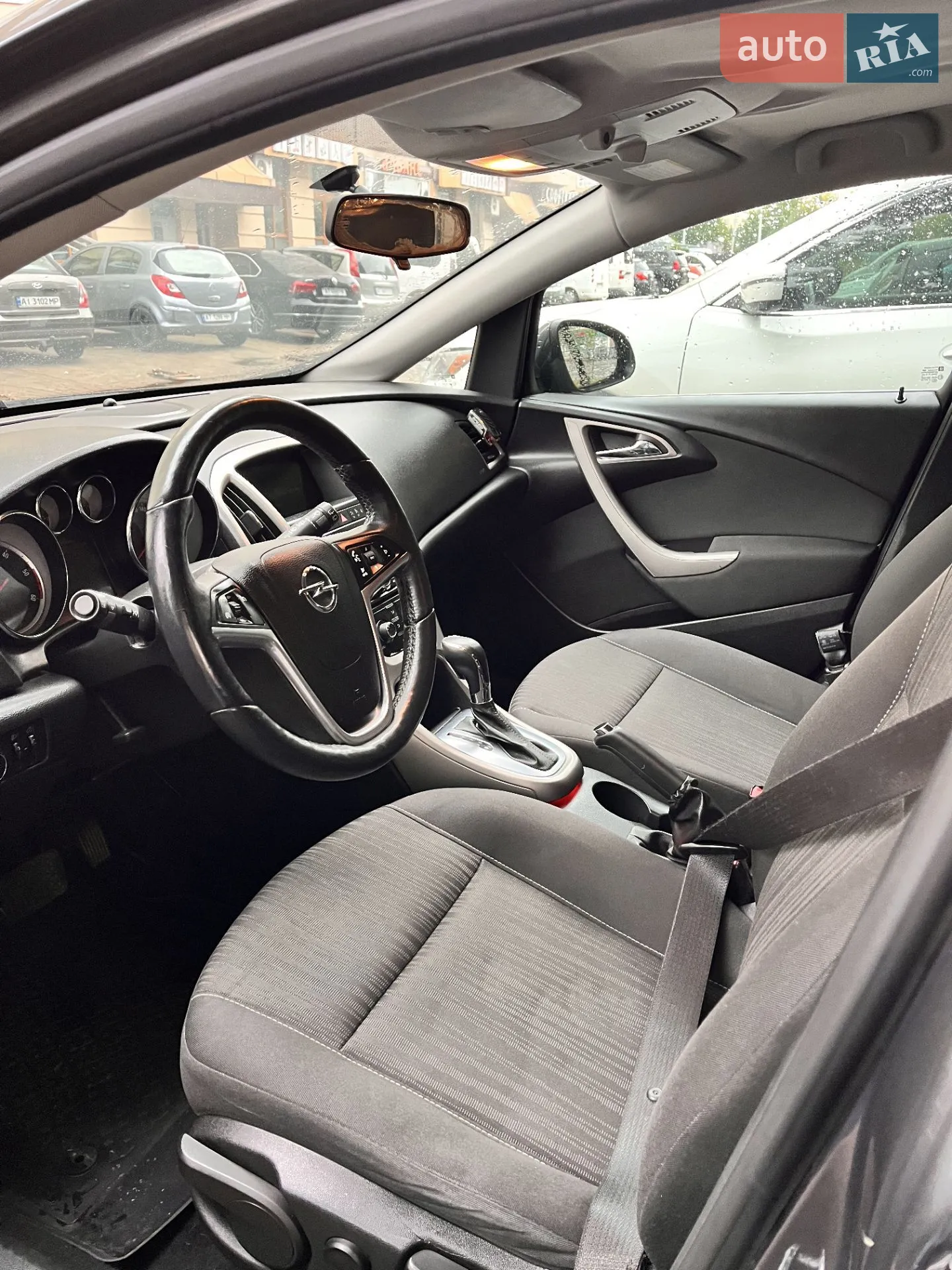 Opel Astra, 2012