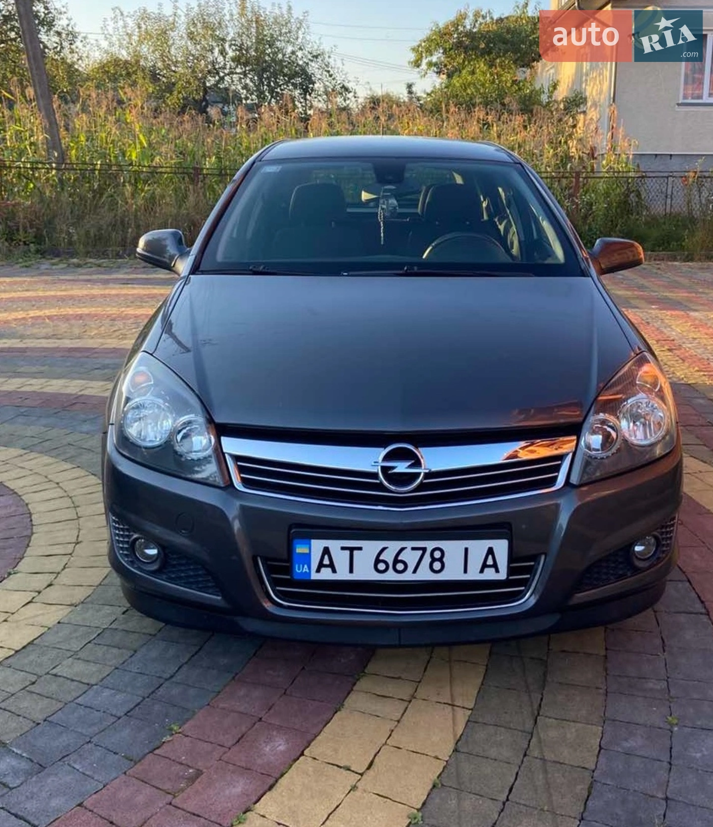 Opel Astra, 2010