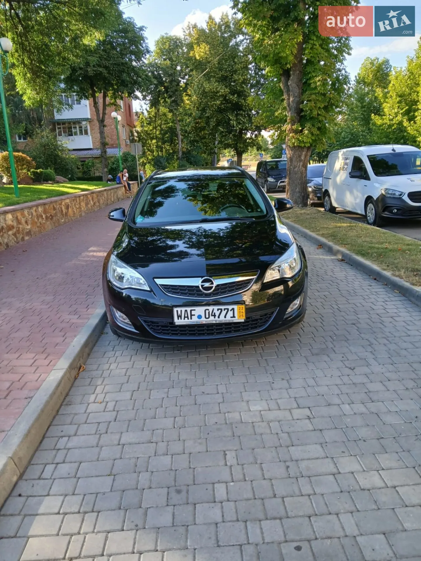 Opel Astra, 2011