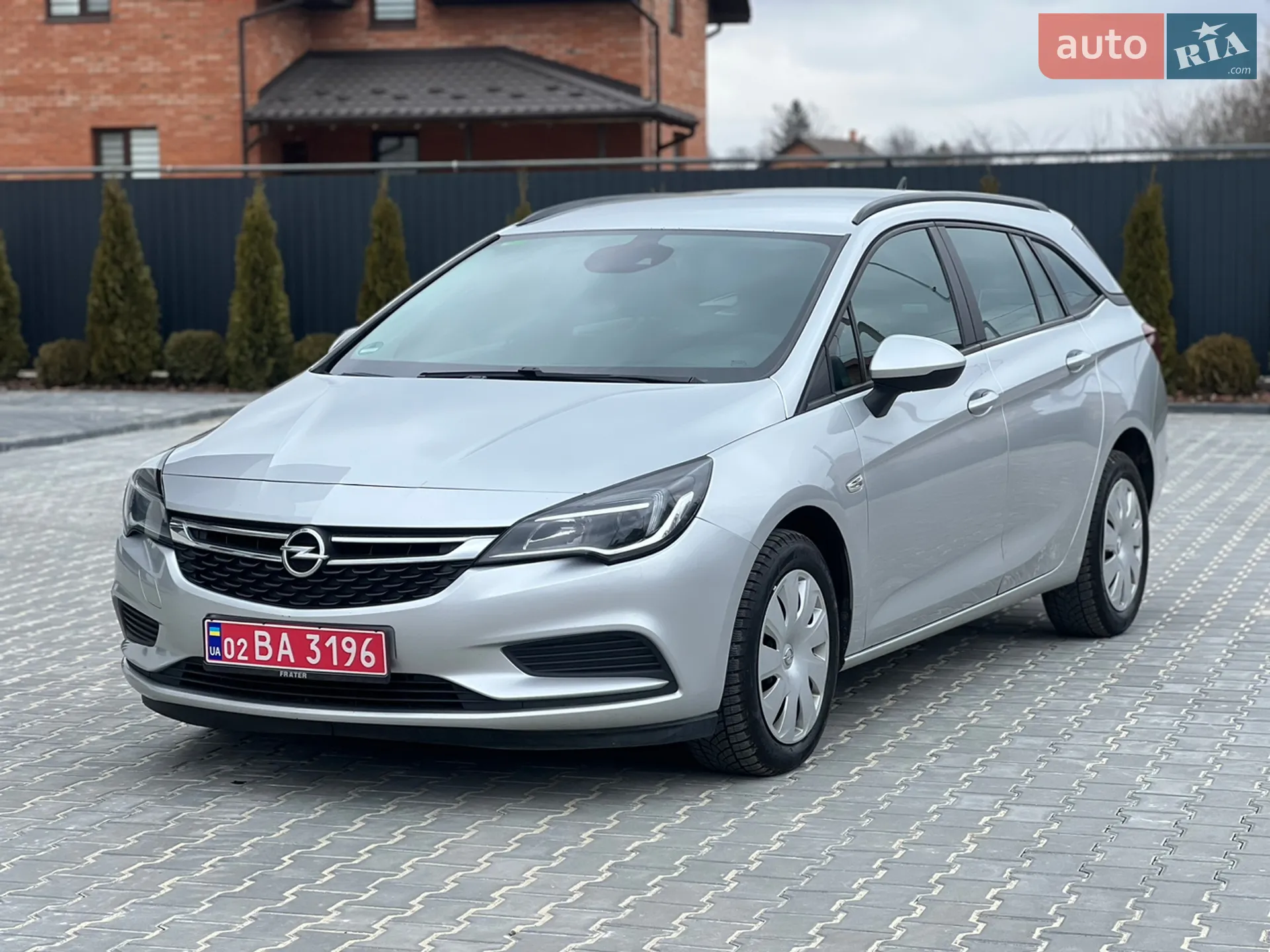 Opel Astra, 2019