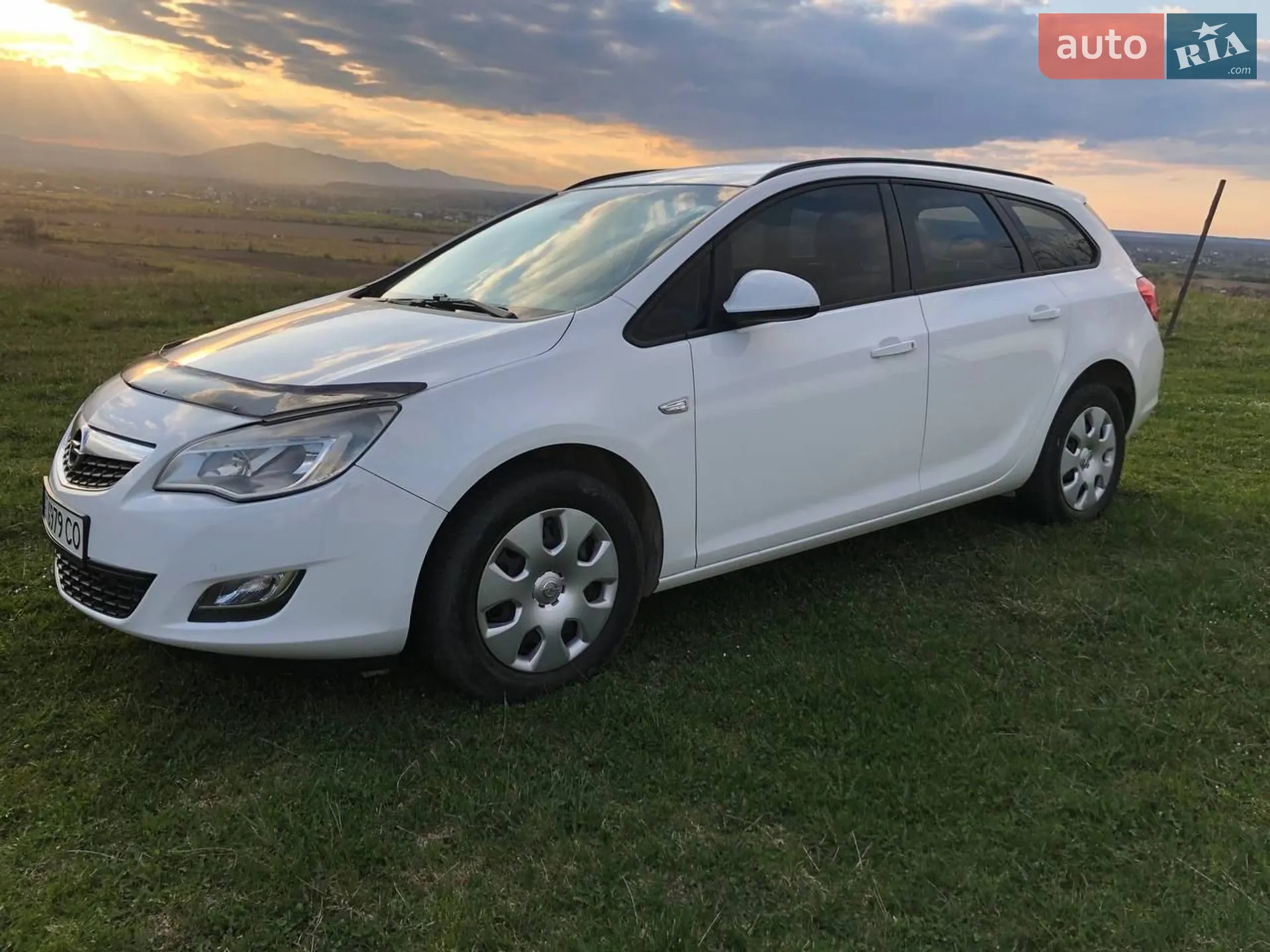Opel Astra, 2011
