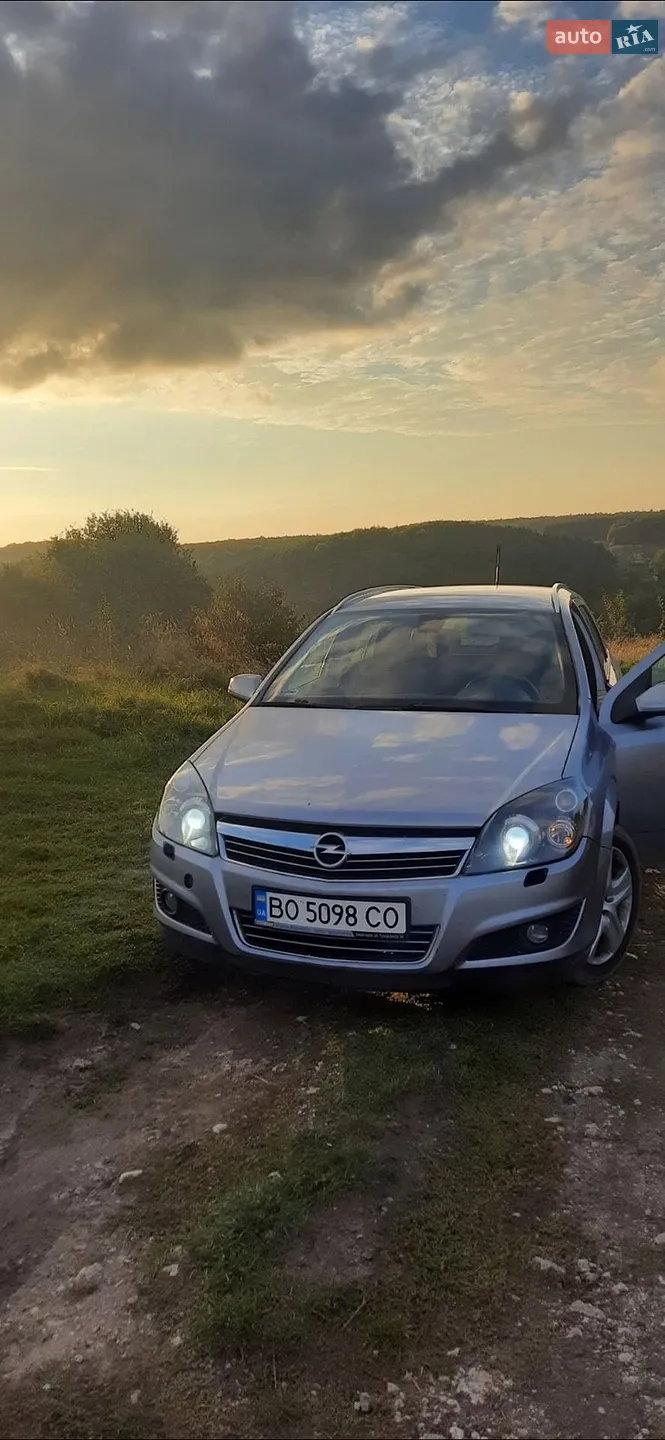 Opel Astra, 2009
